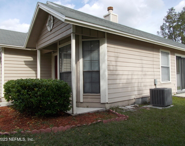 2531 Townsquare Drive - Photo Thumbnail 5