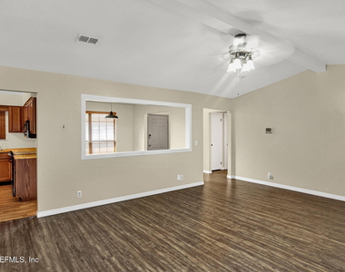 7869 Jeff Drive - Photo Thumbnail 5