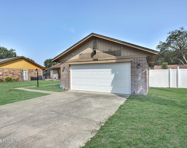 7869 Jeff Drive - Photo Thumbnail 2