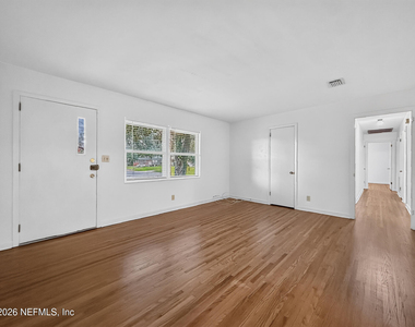 6306 Romilly Drive S - Photo Thumbnail 3