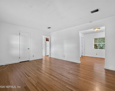6306 Romilly Drive S - Photo Thumbnail 2