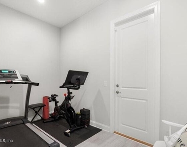 245 Freshwater Drive - Photo Thumbnail 21