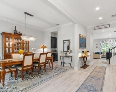 245 Freshwater Drive - Photo Thumbnail 5