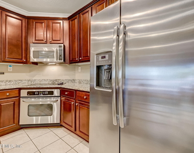 4300 S South Beach Parkway - Photo Thumbnail 15