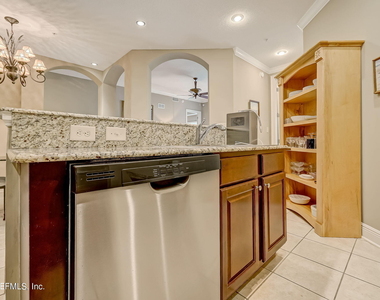 4300 S South Beach Parkway - Photo Thumbnail 18