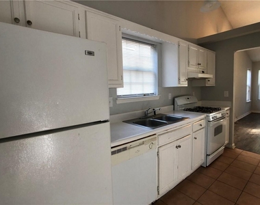 4058 Heritage Valley Court - Photo Thumbnail 4