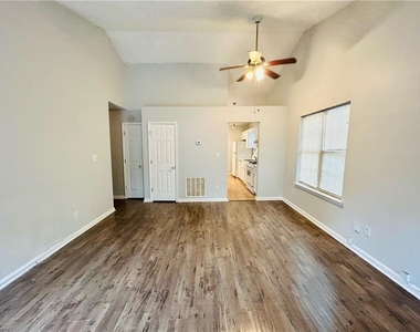 4058 Heritage Valley Court - Photo Thumbnail 1
