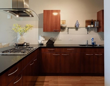 3820 Roswell Road - Photo Thumbnail 6
