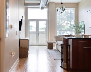 3820 Roswell Road - Photo Thumbnail 10