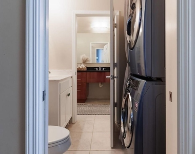3820 Roswell Road - Photo Thumbnail 16
