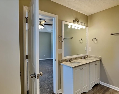 303 Gun Range Road - Photo Thumbnail 8
