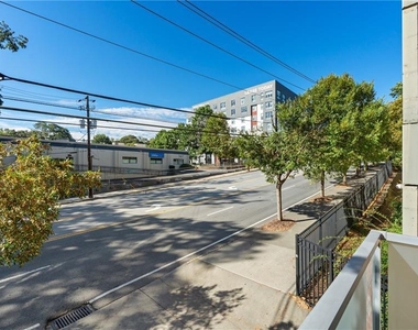 620 Glen Iris Drive Ne - Photo Thumbnail 32