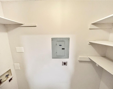2251 Salt Springs Place - Photo Thumbnail 17