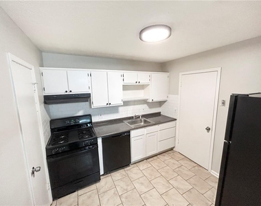 2251 Salt Springs Place - Photo Thumbnail 13