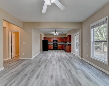 1646 Hedington Court - Photo Thumbnail 12