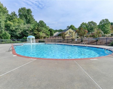 1646 Hedington Court - Photo Thumbnail 50