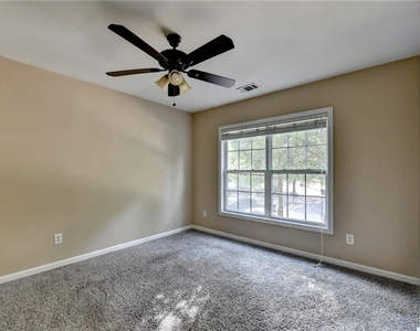 1646 Hedington Court - Photo Thumbnail 35
