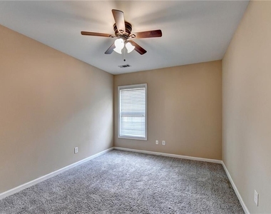 1646 Hedington Court - Photo Thumbnail 39