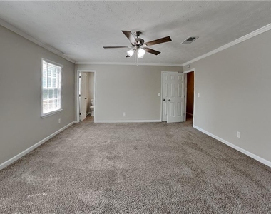 5054 Arbor Lane Sw - Photo Thumbnail 6