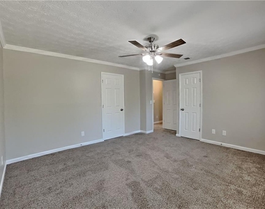 5054 Arbor Lane Sw - Photo Thumbnail 9
