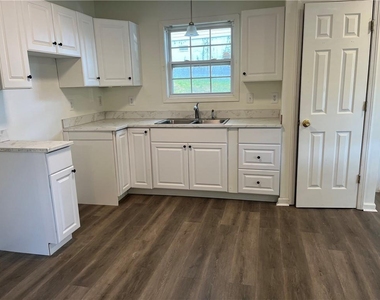 351 Crisler Street - Photo Thumbnail 6