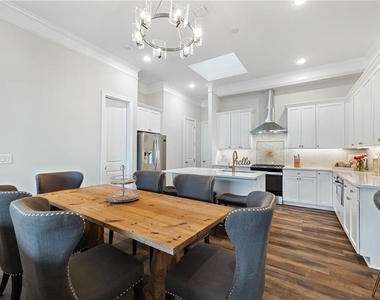 211 Prairie Lane - Photo Thumbnail 10