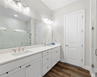 211 Prairie Lane - Photo Thumbnail 16