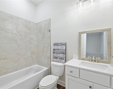 211 Prairie Lane - Photo Thumbnail 19