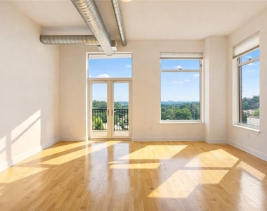 3820 Roswell Road Ne - Photo Thumbnail 1