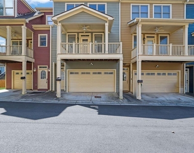 1079 Marietta Boulevard Nw - Photo Thumbnail 2