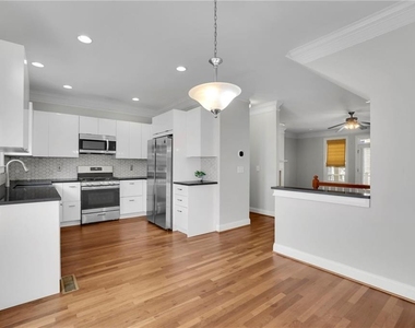 1079 Marietta Boulevard Nw - Photo Thumbnail 11