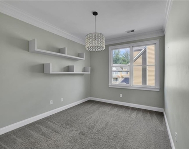 1079 Marietta Boulevard Nw - Photo Thumbnail 16