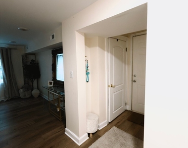 2227 W Cullerton Street - Photo Thumbnail 9
