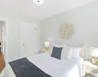 4438 N Narragansett Avenue - Photo Thumbnail 15