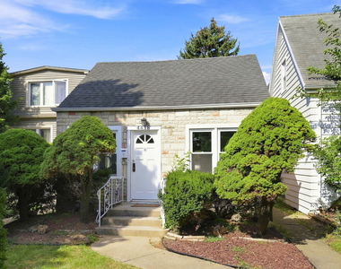 4438 N Narragansett Avenue - Photo Thumbnail 2
