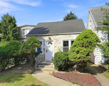 4438 N Narragansett Avenue - Photo Thumbnail 1