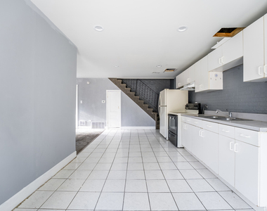 2530 N Neva Avenue - Photo Thumbnail 1
