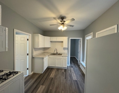 450 Flagg Street - Photo Thumbnail 1