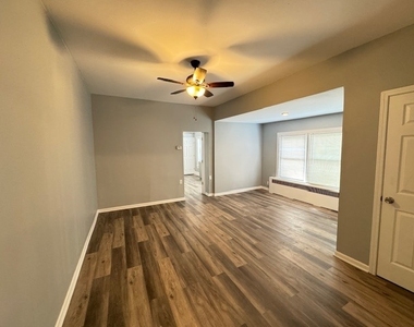 450 Flagg Street - Photo Thumbnail 6