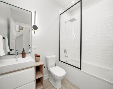 4240 W Belmont Avenue - Photo Thumbnail 19