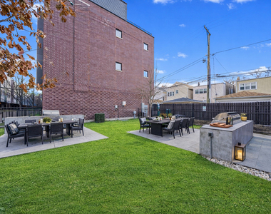 4240 W Belmont Avenue - Photo Thumbnail 27
