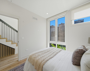 4230 W Belmont Avenue - Photo Thumbnail 17