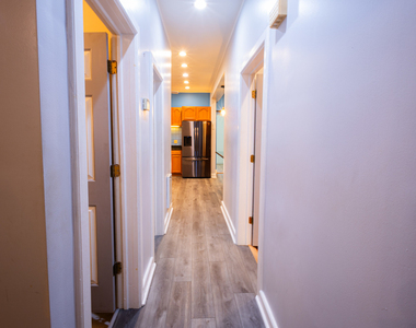 7250 S King Drive - Photo Thumbnail 4