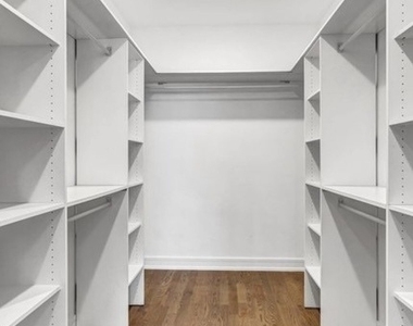 2536 N 72nd Court - Photo Thumbnail 19