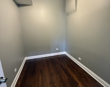 3312 W Le Moyne Street - Photo Thumbnail 5