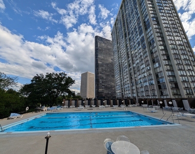 5455 N Sheridan Road - Photo Thumbnail 14