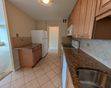 5455 N Sheridan Road - Photo Thumbnail 3