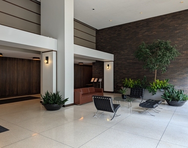 5455 N Sheridan Road - Photo Thumbnail 26
