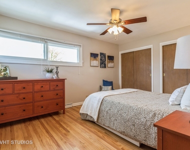 331 E Lake Avenue - Photo Thumbnail 15
