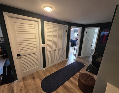 331 E Lake Avenue - Photo Thumbnail 9
